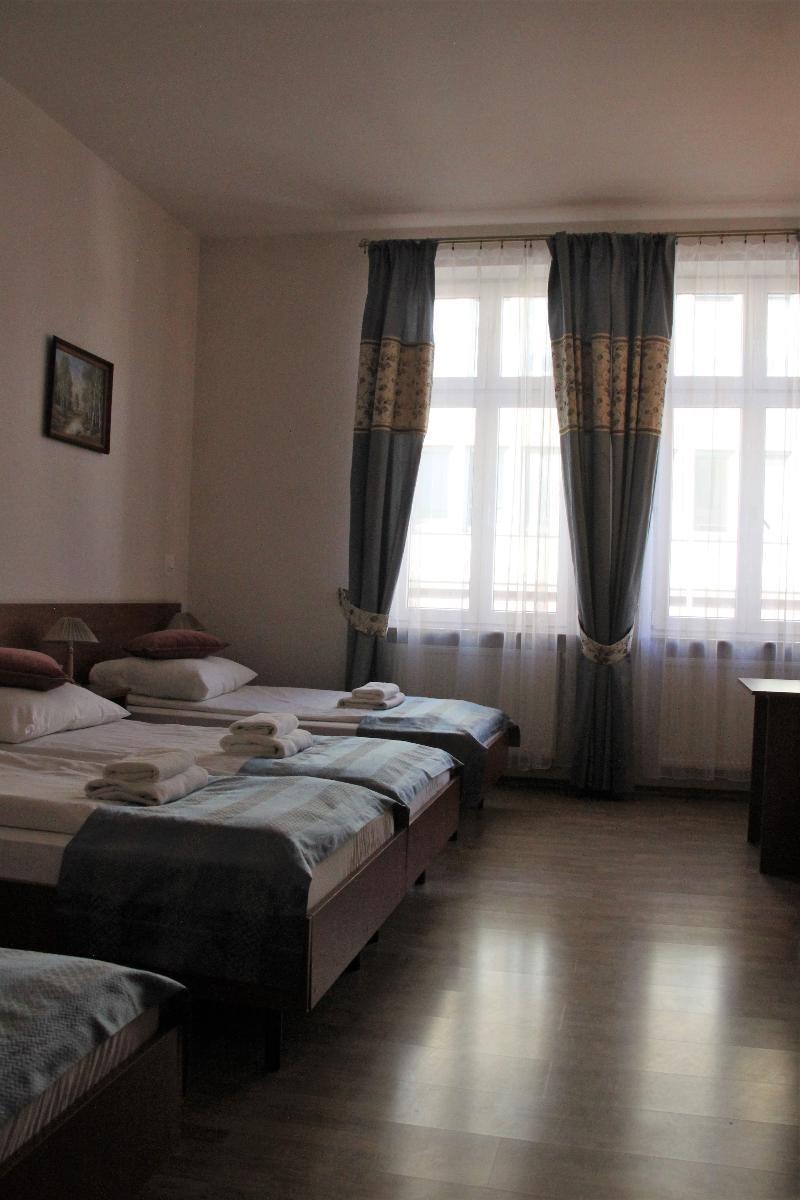Pokoje Goscinne Rubens Cracovia Esterno foto
