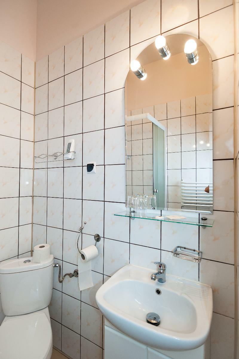 Pokoje Goscinne Rubens Cracovia Esterno foto